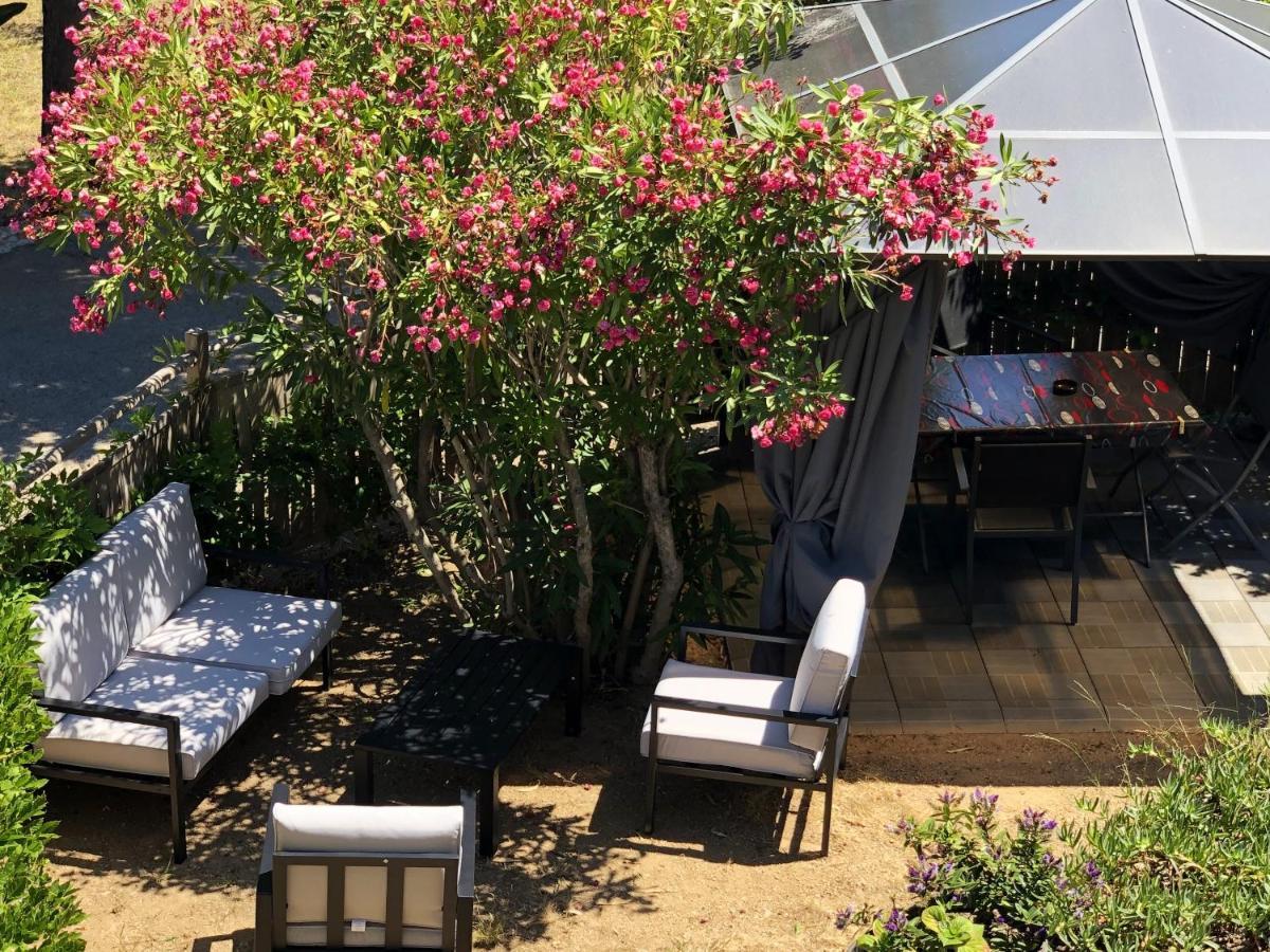 A 40 M² Proche Du Jardin * Fréjus