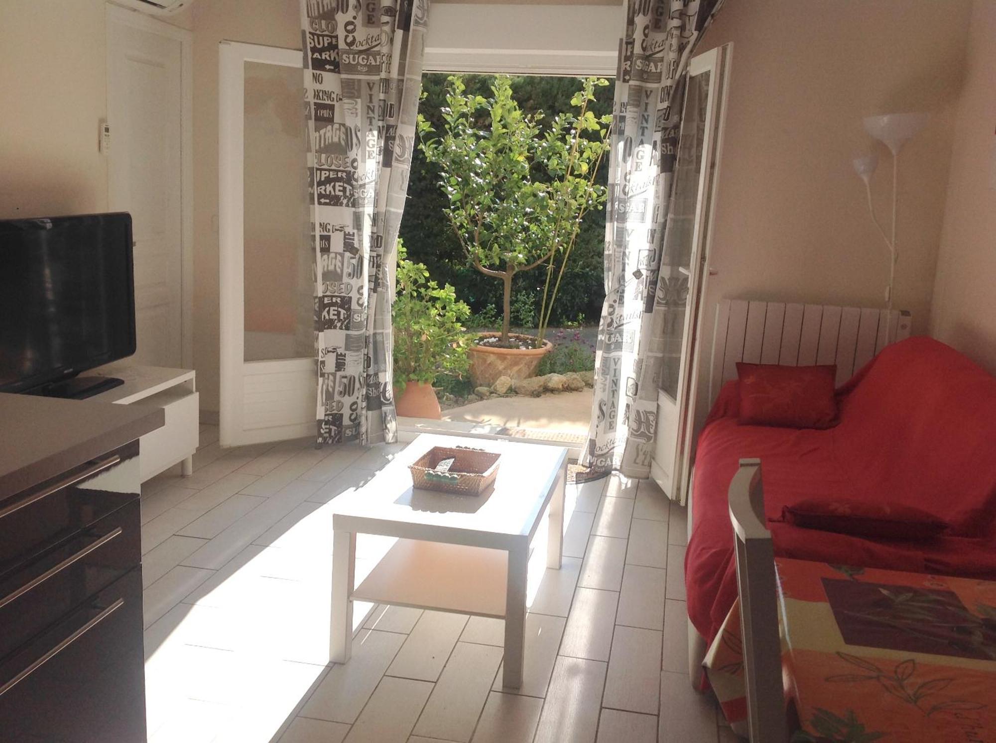 A 40 M² Proche Du Jardin Fréjus